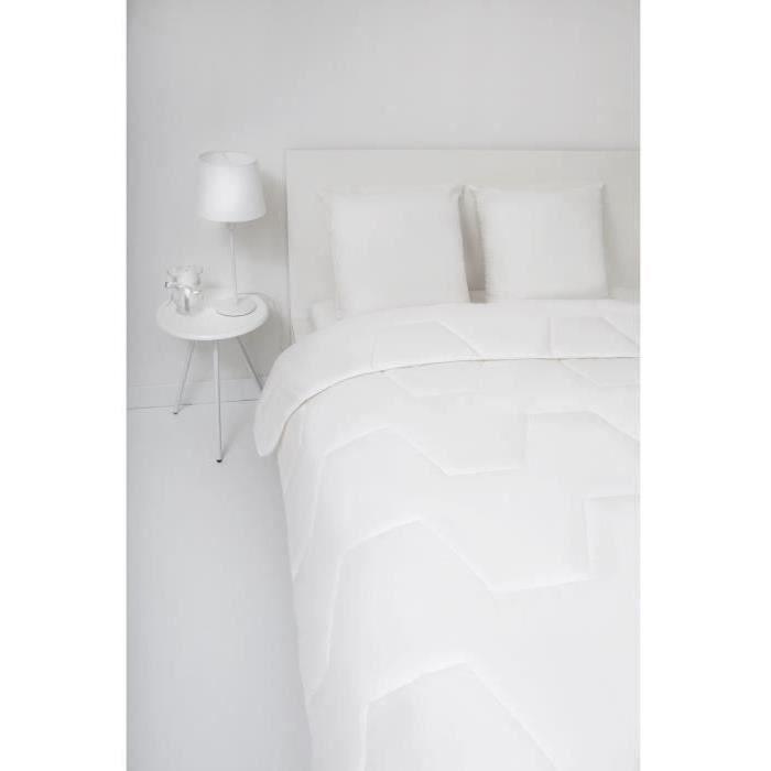 ABEIL Couette légere NUAGE de DOUCEUR 200x200 cm blanc ABEIL