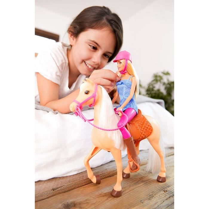 Barbie - Barbie et son cheval - Coffret Poupée Mannequin - 3 ans et + FXH13