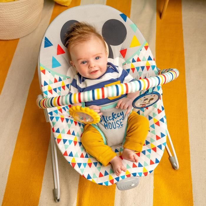 DISNEY BABY Transat Mickey Triangles Multicolores Vibrations 2 Jouets Harnais 3 point d’attache Lavable en machine