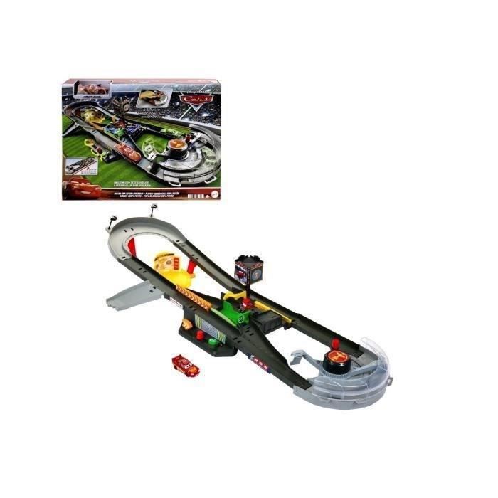 Disney · Pixar Cars-Circuit Course Piston Cup-Avec voiture 1/55 HPD81