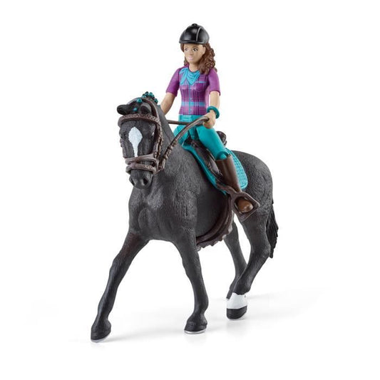 Figurine Cavaliere Lisa et Storm coffret schleich avec 10 éléments inclus dont 1 cheval schleich hanovrien