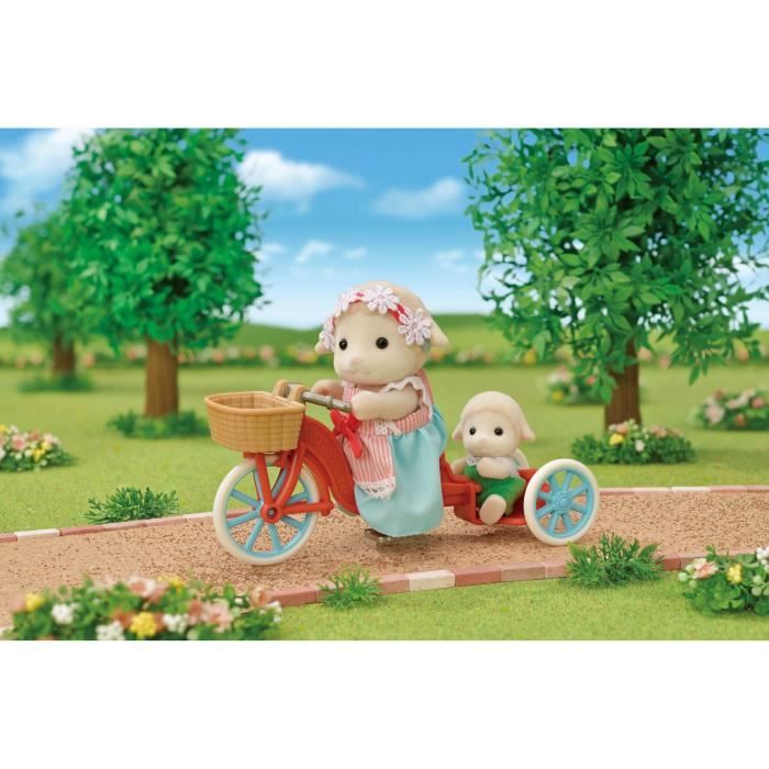 Figurine miniature - SYLVANIAN FAMILIES - La maman mouton et son stand de popcorn