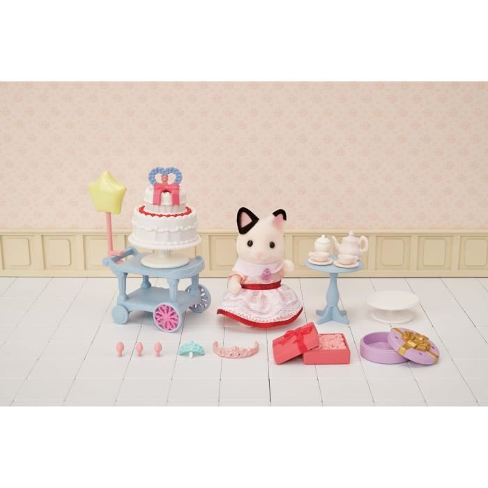 Figurines miniatures - SYLVANIAN FAMILIES - 5646 - La fille Chat bicolore et son goûter d’anniversaire