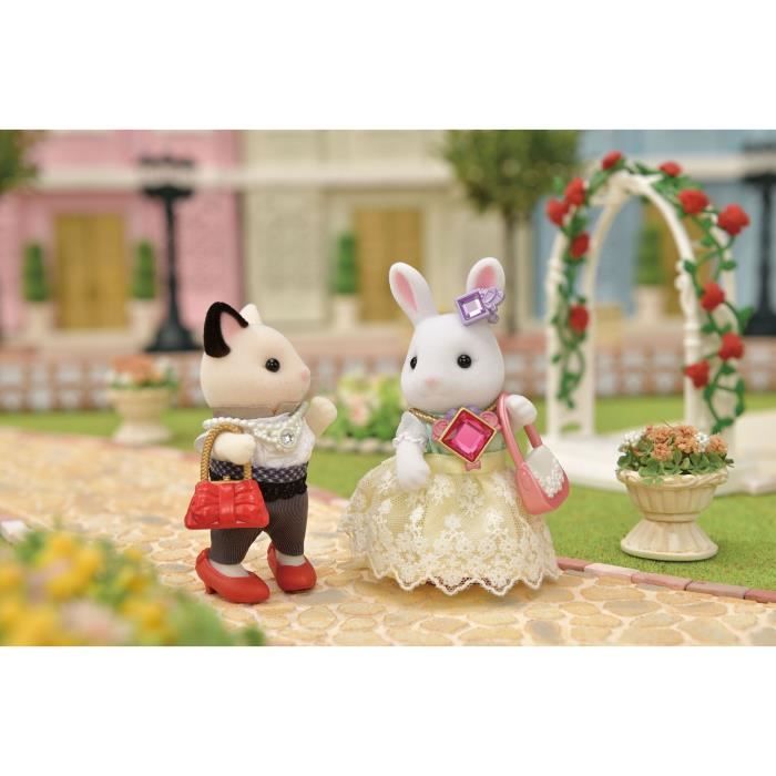 Figurines miniatures - SYLVANIAN FAMILIES - 5647 - La valisette de mode et grande soeur Lapin neige