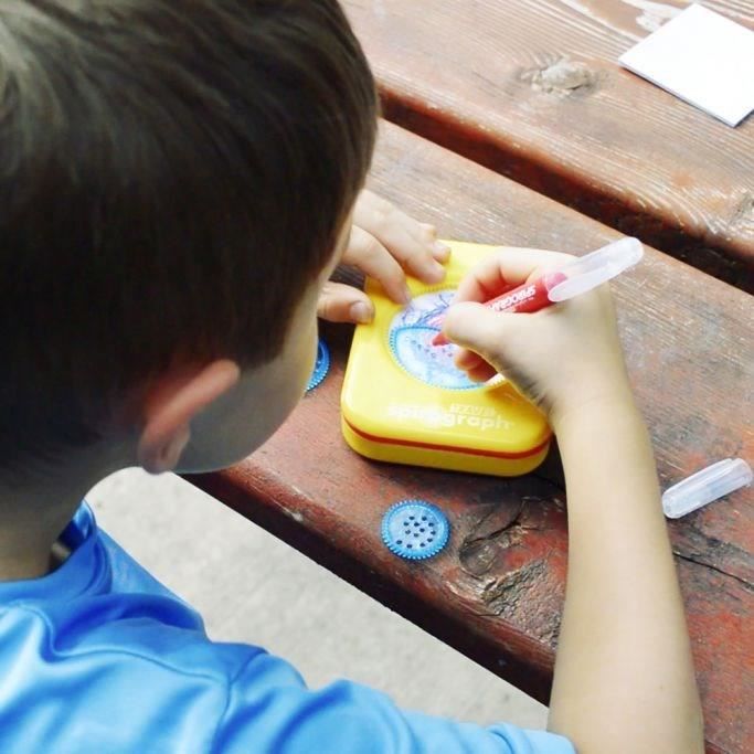 Jeu de dessin - SILVERLIT - Spirograph - Enfant - Rouge bleu et blanc - 8 ans