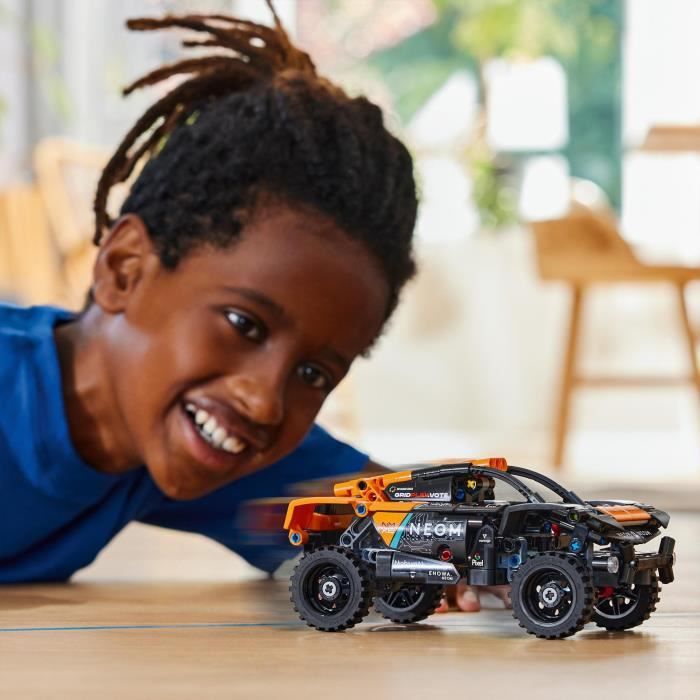 LEGO 42166 Technic NEOM McLaren Extreme E Race Car Jouet de Voiture a Rétrofriction pour Enfants a Construire