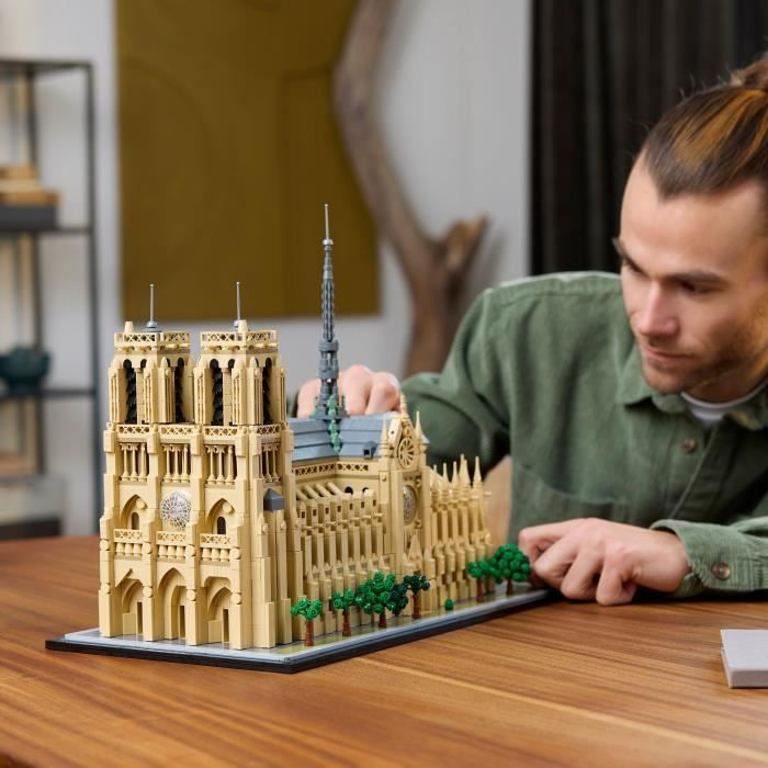 LEGO Architecture 21061 Notre-Dame de Paris - Set de Construction pour Adultes