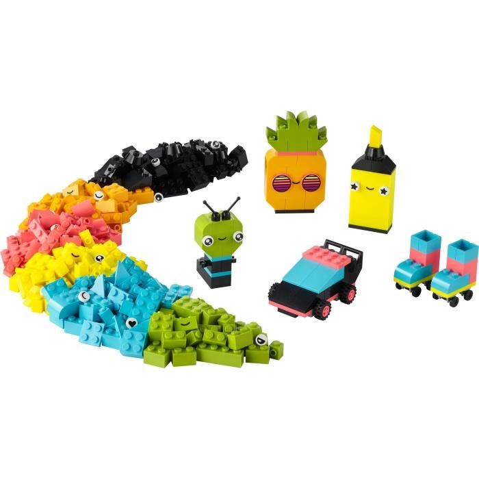 LEGO Classic 11027 L’Amusement Créatif Fluo Jouet Briques avec Voiture et Alien