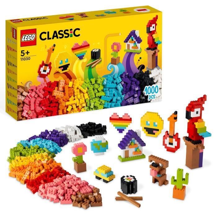 LEGO Classic 11030 Briques a Foison Jouet Briques avec Perroquet Fleur et Emoji Cadeau