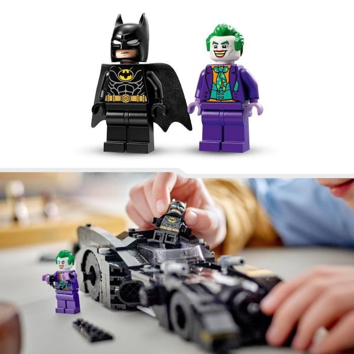 LEGO DC 76224 La Batmobile: Poursuite entre Batman et le Joker Jouet de Voiture Batmobile avec Figurines