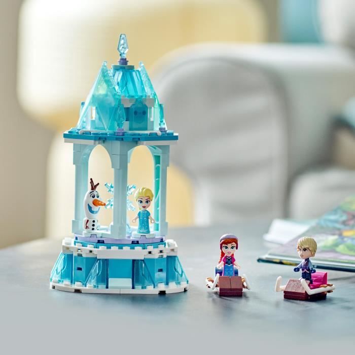 LEGO Disney Princesse 43218 Le Manege Magique d’Anna et Elsa Jouet Reine des Neiges avec Figurine Olaf