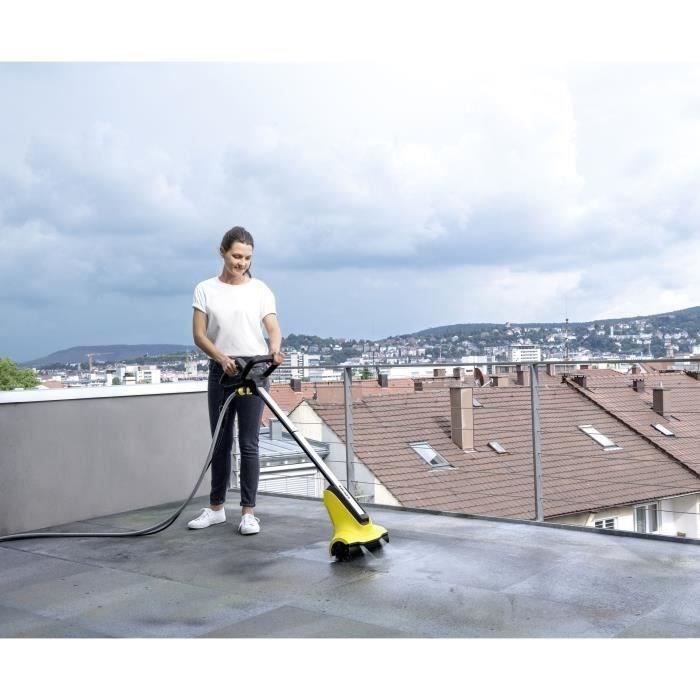 Nettoyeur de terrasses en bois Kärcher PCL 4 Patio Cleaner - Nettoyage en profondeur sans effort dans le sens