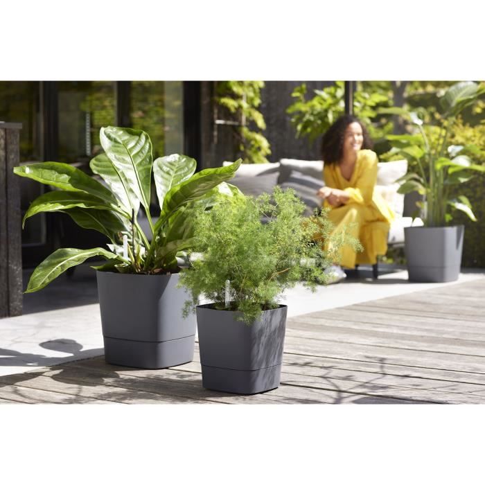 Pot de fleur Elho Plastique Carré Greensense Aqua Care Gris Charbon 29,5 x 29,5 x H 30,2 cm 15 L ELHO GIVE Room TO Nature