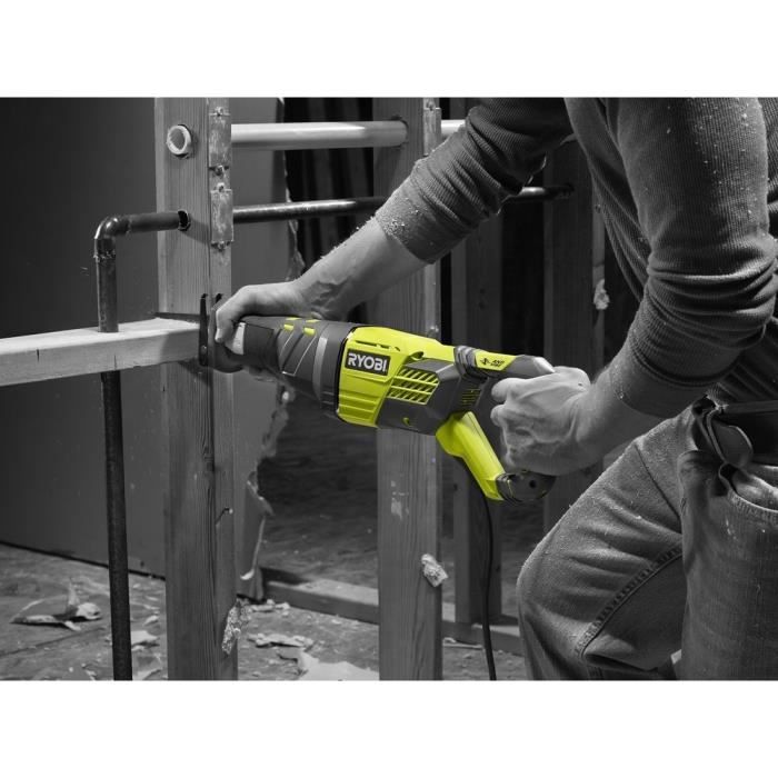 RYOBI - Scie sabre 1 200 W - 3 000 cp/min - 200 mm bois - poignée anti-vibration + coffret 3 lames & clé hexagonale