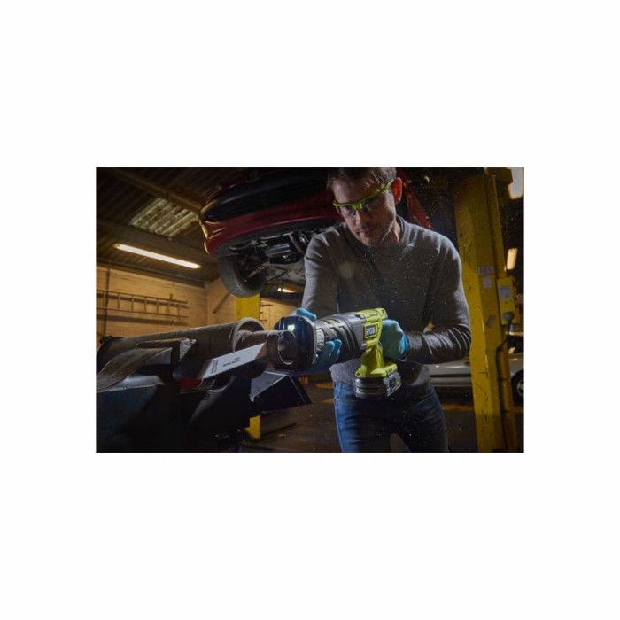 RYOBI - Scie sabre BRUSHLESS 18V ONE + - course de lame 30 mm - 210 mm (bois) - systeme anti-vibration - Avec 1 lame