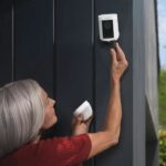 Telecamera di sorveglianza - RING - Spotlight Pro Batteria - Bianco - EU - immagine 2