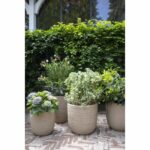 Vaso da fiori a sfera - CAPI EUROPE - WASTE RIB NL - 35 x 34 cm - Terrazzo beige - immagine 4