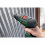 Trapano avvitatore a percussione universale Bosch 18V + 2 batterie da 2,0 Ah e caricabatteria - immagine 3