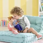 Bambola - COROLLE - Bébé Calin Marius - 30 cm - profumo vaniglia - da 18 mesi - immagine 5