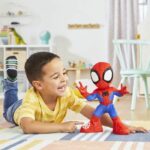 Spidey balla e gattona, peluche interattivo con musica e suoni, giocattoli di supereroi a partire da 3 anni, Spidey e i suoi Amici Extraor - immagine 3