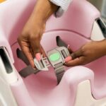 INGENUITY rialzo da sedia 2 in 1 con vassoio portaoggetti integrato, peonia, da 6 mesi - immagine 3