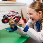 LEGO Technic 42200 Monster Jam ThunderROARus pull-back - Camion dei dinosauri per bambini di 7 anni - immagine 5