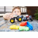 RUOTE CALDE - Monster Truck - Mega Wheels e Mega Shocks - Modello casuale tra 48 Monster Truck - Scala 1:64 - immagine 4