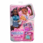 BARBIE Dream Team Brooklyn - Bambola e 8 accessori - Barbie - HYC22 - immagine 2