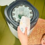 Contenitore per pannolini Twist & Click Tommee Tippee - Rosa - immagine 4