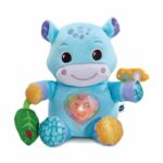 VTECH THÉO, IL MIO IPPOPOTAMO COCCOLATO (BOTTIGLIE DI PLASTICA RICICLATE)