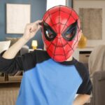 Máscara iluminada de Spider-Man, disfraz iluminado, juguetes de superhéroe para niños de 5 años, Marvel - immagine 4