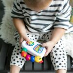 BABY EINSTEIN Take Along Tunes  Caja de música portátil - Multicolor - immagine 5