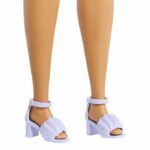 Barbie - Muñeca Barbie Fashionistas con vestido verde menta y gafas - Barbie - HYT96 - immagine 5