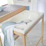 Fasciatoio con vaschetta scorrevole - ROBA - Include materasso idrorepellente Roba style Grigio - Ripiano portaoggetti - Legno naturale - immagine 4