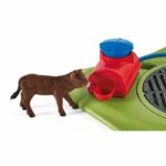 Stazione di lavaggio per mucche, set da gioco con 1 mucca, 1 vitello e 1 figura umana - SCHLEICH 42529 FARM WORLD - immagine 6