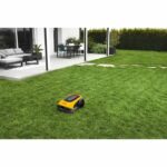 Robot tagliaerba a batteria con tecnologia AGS - STIGA - A 300  450m² - immagine 5