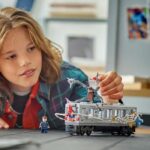 LEGO | Marvel 76321 Scena del treno di Spider-Man e Dottor Octopus - Giocattolo per bambini di 9 anni - immagine 5