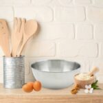 Set di 2 insalatiere e posate per insalata - FACKELMANN - 20,5 e 25 cm - immagine 2
