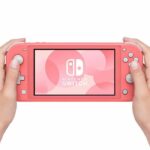 Console portatile Nintendo Switch Lite  Coral + Animal Crossing: New Horizons (Download) - immagine 4