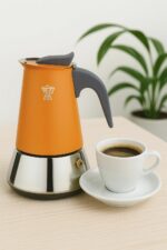 Caffettiera italiana - PEZZETTI - STEELEXPRESS - Acciaio inox - 6 tazze - Adatta a tutti i piani cottura, inclusa l'induzione - Arancione - immagine 2