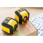 Livella laser a croce - STANLEY - STHT77498-1 - Rosso - immagine 4