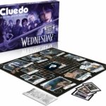 CLUEDO Mercoledì - Gioco da tavolo - MOSSE VINCENTI - Età 12+
