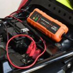 Caricabatterie per auto - XLPT - 1A - 20W - 12V - 3m - Include cavo staccabile con anello e morsetti a coccodrillo