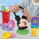 Play-Doh Disney Junior Stacking Shapes, set di pasta modellabile di Topolino, attività creative, dai 2 anni in su - immagine 3