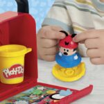 Play-Doh Disney Junior My Garage con Topolino, set di pasta da modellare, attività creative, giocattoli per la scuola materna, dai 2 anni in su - immagine 3
