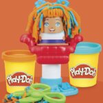 Play-Doh 4 Mini Classic Set: Parrucchiere, Veterinario, Gelateria e Fabbrica del divertimento; Gioco creativo; Classico; Età 3+ - immagine 3