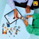 LEGO City 60491 Trasportatore di motociclette - Giocattolo da costruzione per bambini dai 4 anni in su - Idea regalo - immagine 4