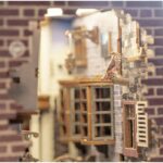 Fermalibri - Kit fai da te per costruire un modello 3D - REVELL - Tiny Adventures - Harry Potter - Diagon Alley - LED - immagine 4