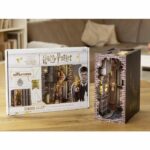 Fermalibri - Kit fai da te per costruire un modello 3D - REVELL - Tiny Adventures - Harry Potter - Diagon Alley - LED - immagine 5