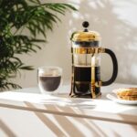 Caffettiera a pressa francese - BODUM - Chambord - 1 L - 8 tazze - Acciaio inossidabile - Oro - immagine 6